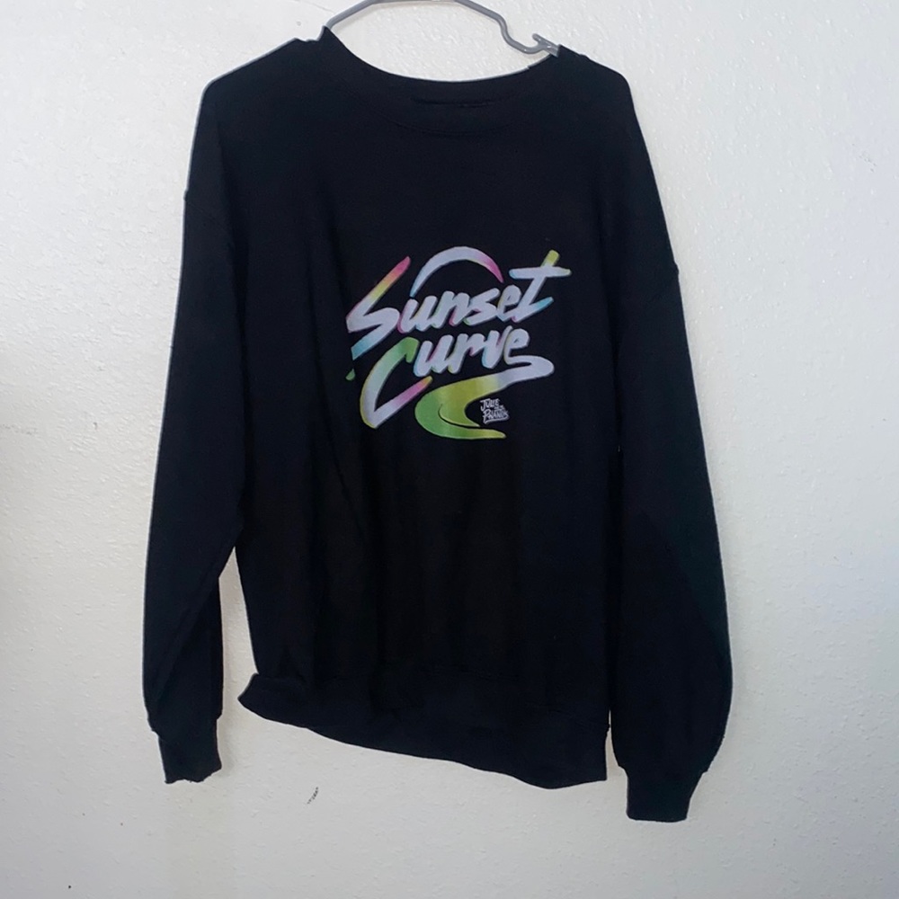 Sunset Curve Crewneck